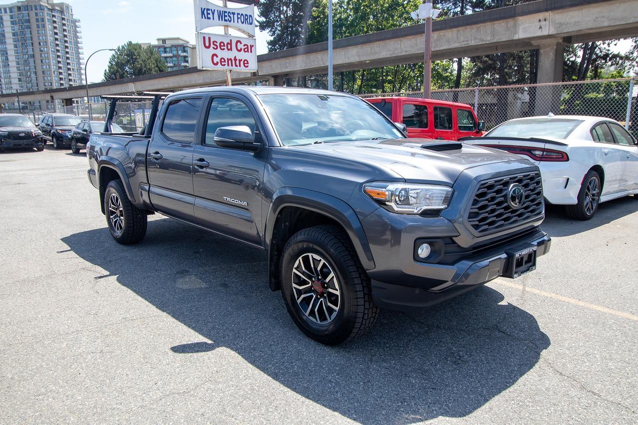 2021 Toyota Tacoma 4x4 Double Cab Auto TRD Photo3