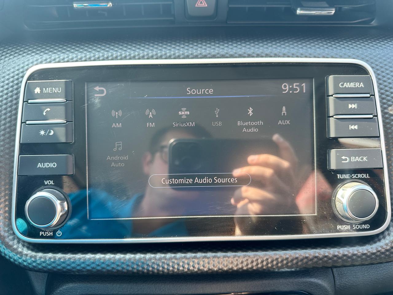 2020 Nissan Kicks SV FWD HTD-Cloth BackupCam RemStart Alloys CarPlay Photo