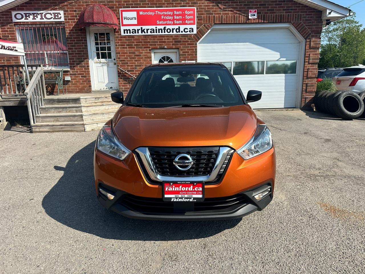 2020 Nissan Kicks SV FWD HTD-Cloth BackupCam RemStart Alloys CarPlay Photo