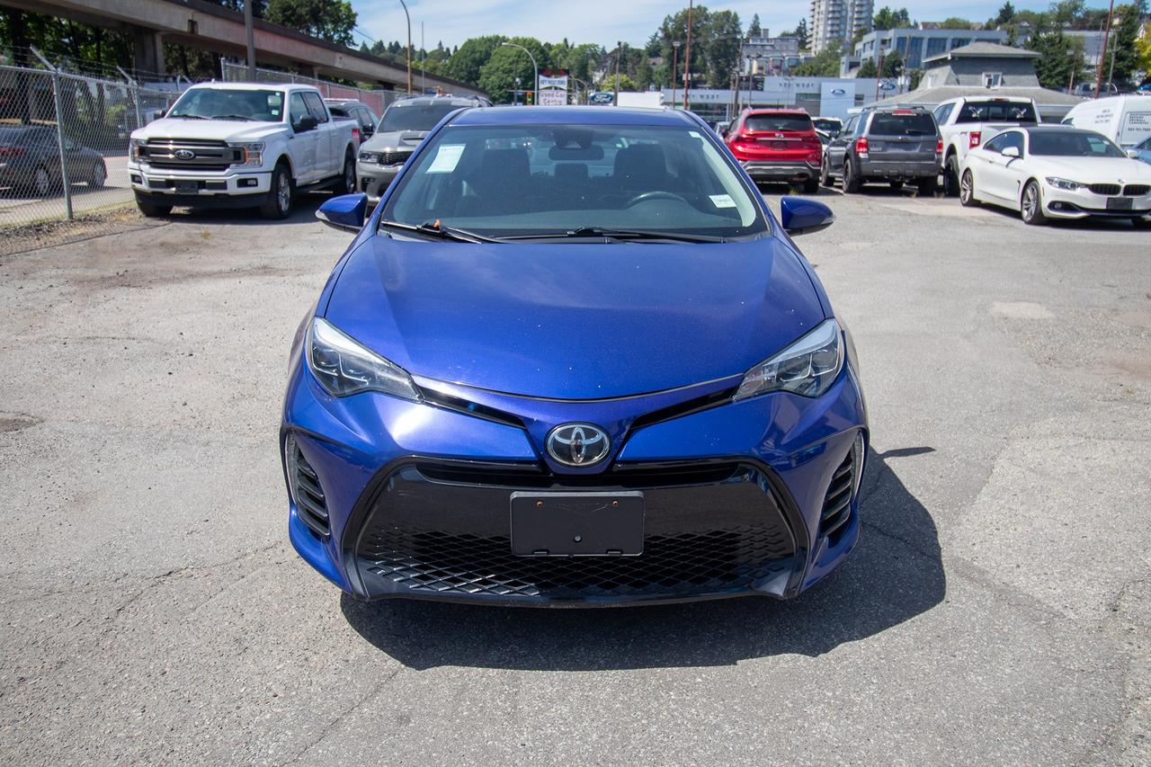 2018 Toyota Corolla SE Photo2