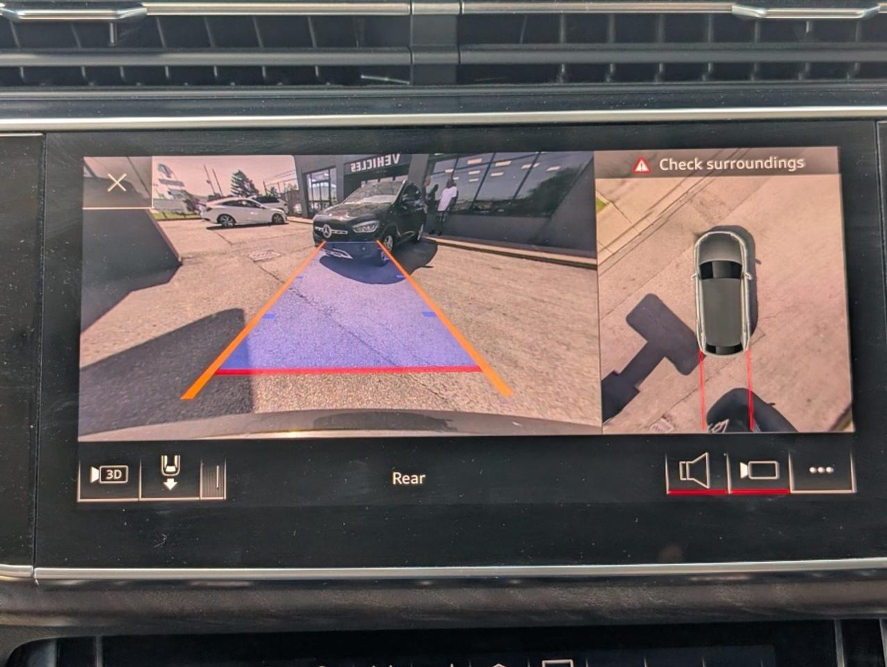 2019 Audi Q8 PROGRESSIV /LEATHER /NAVI /REAR CAM /SUNROOF Photo