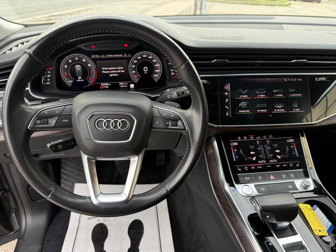 2019 Audi Q8 PROGRESSIV /LEATHER /NAVI /REAR CAM /SUNROOF - Photo #12