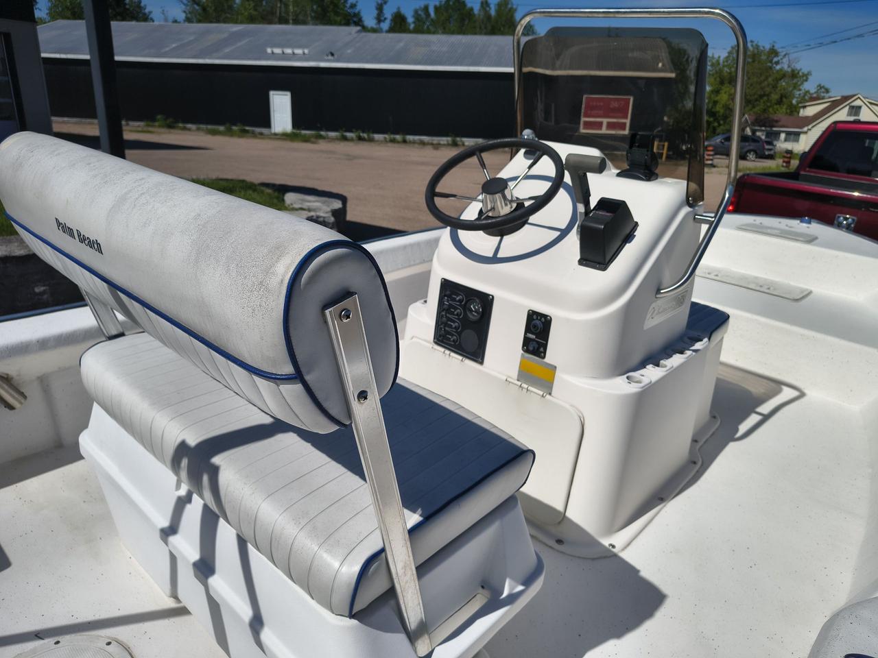 2003 Palm Beach Whitecap 175 with 60HP Yamaha 2 stroke engine & 2003 Shore lander trailer  Photo0