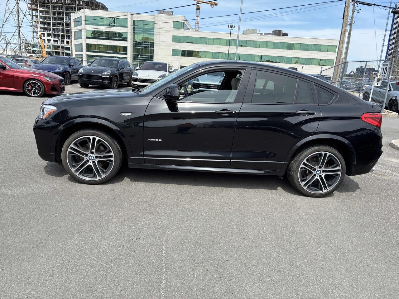 2017 BMW X4 xDrive28i, LOW KM'S, M-SPORT PACKAGE!! Photo2