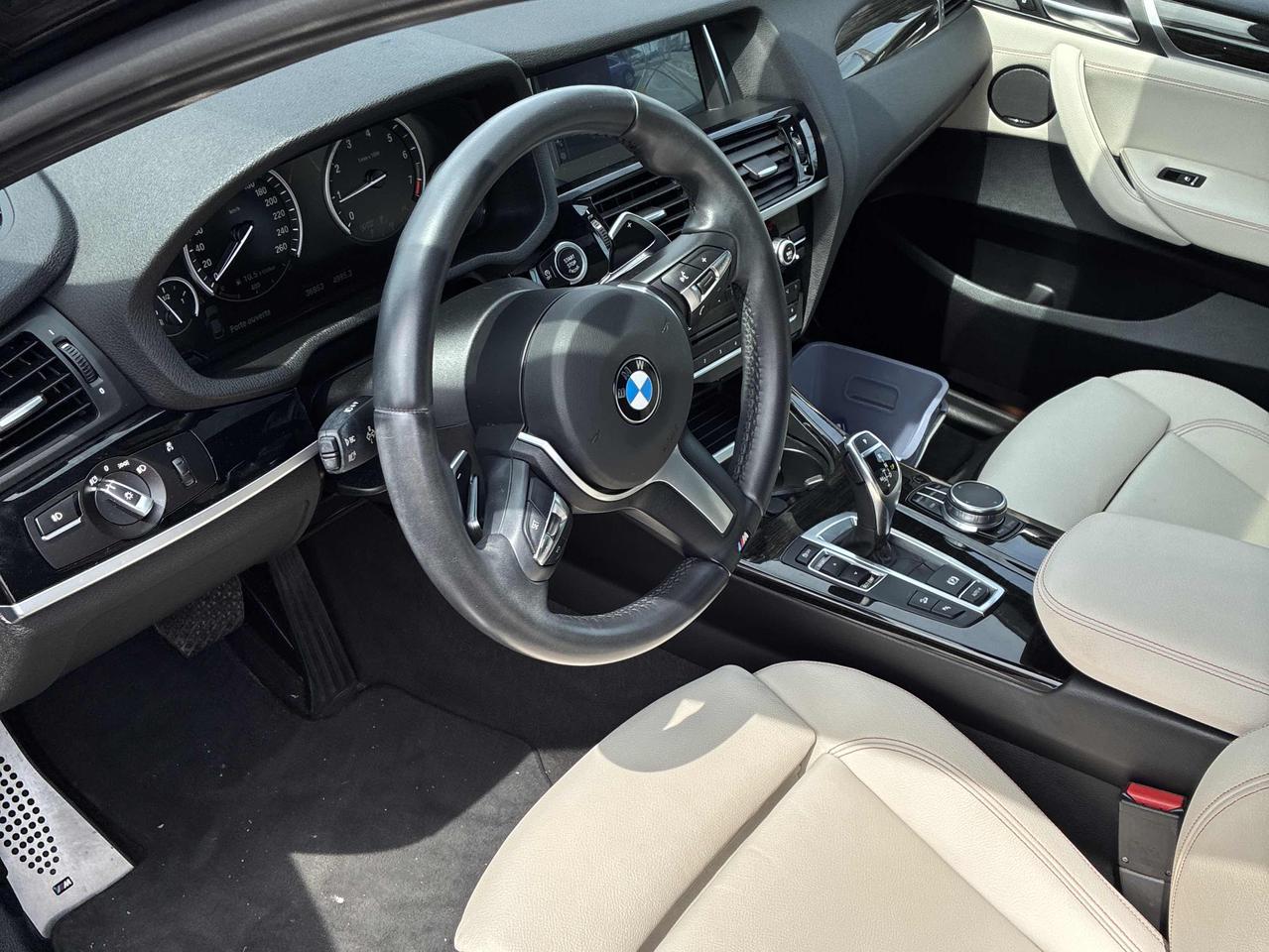 2017 BMW X4 xDrive28i, LOW KM'S, M-SPORT PACKAGE!! Photo
