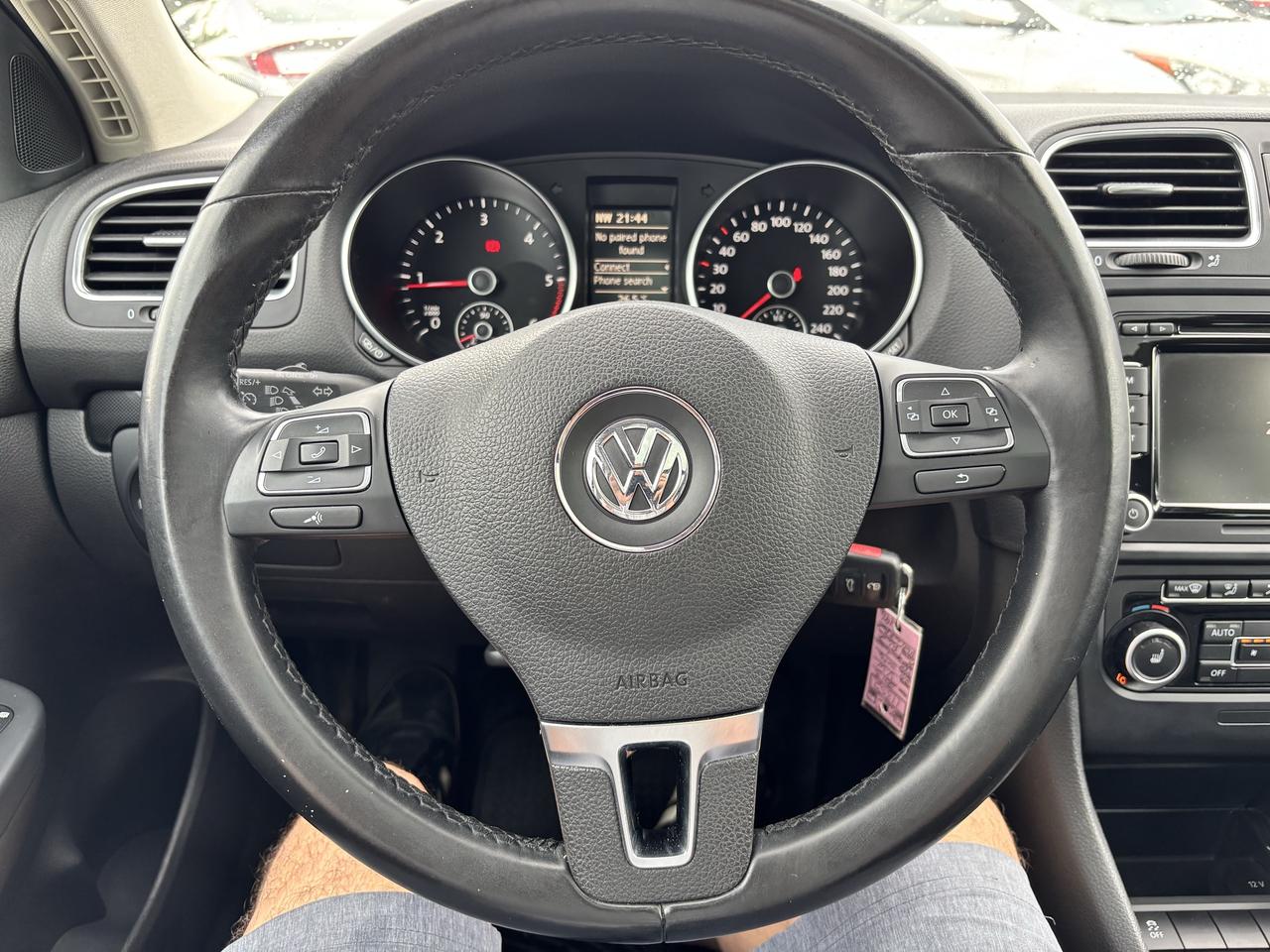 2013 Volkswagen Golf Wagon Highline TDI ** SPEED MANUAL!!!!! Photo