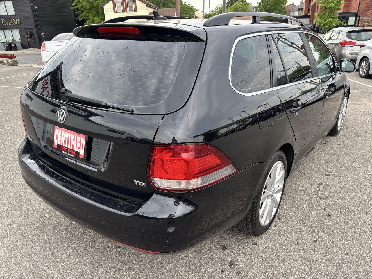2013 Volkswagen Golf Wagon Highline TDI ** SPEED MANUAL!!!!! Photo