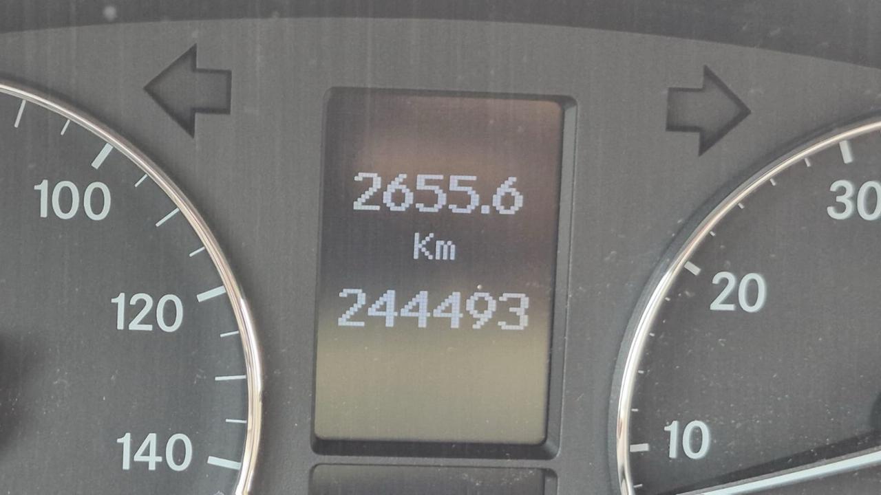 2006 Mercedes-Benz C-Class AS IS, C350, RUNS AND DRIVES, FUEL LEAK Photo