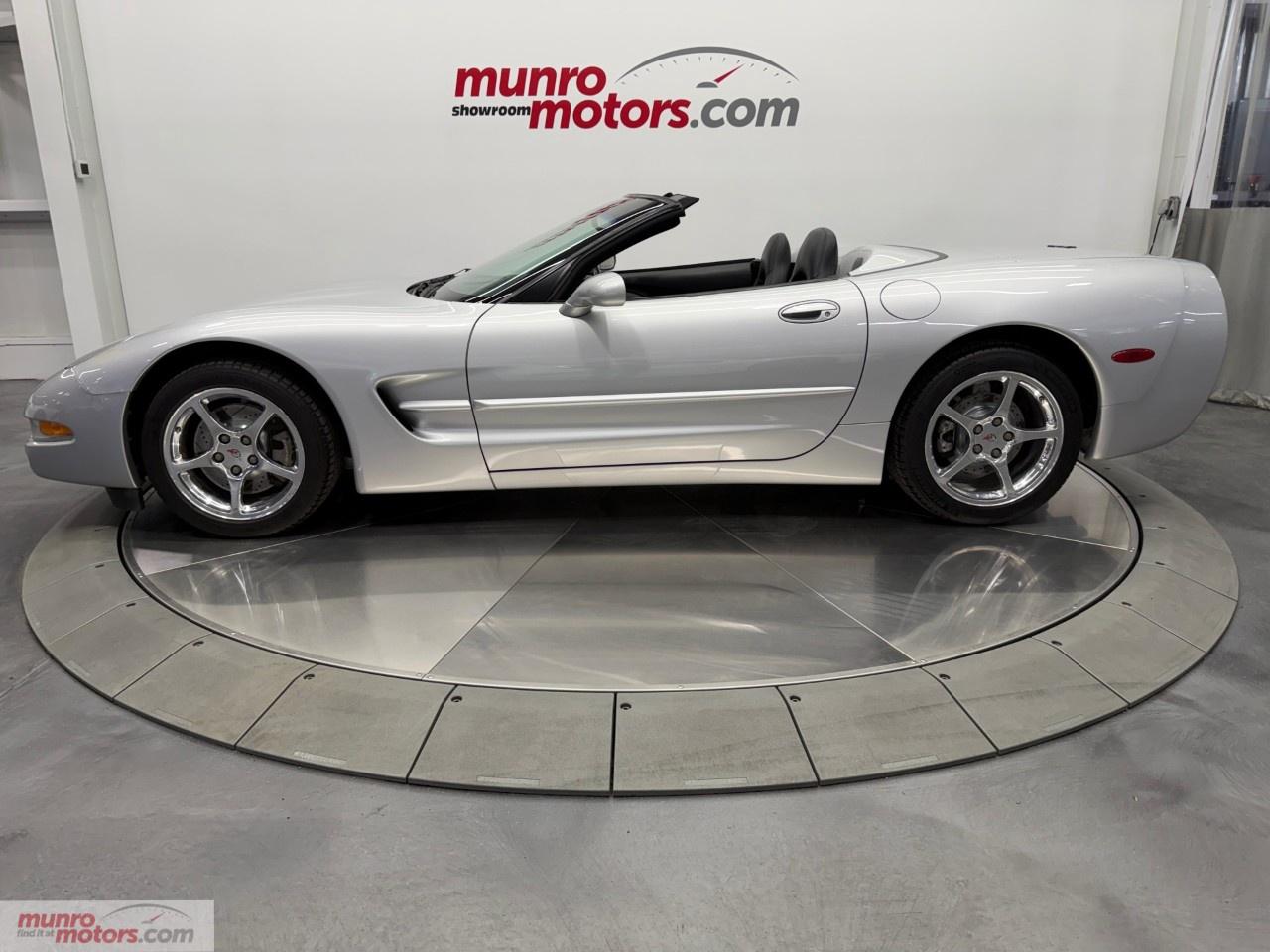 2002 Chevrolet Corvette 2dr Convertible Photo
