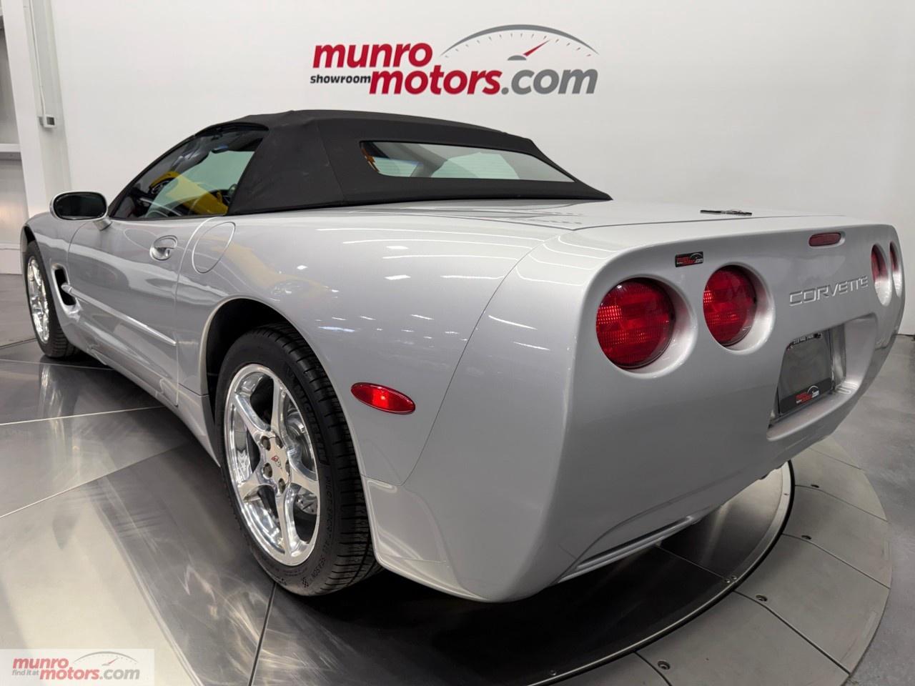 2002 Chevrolet Corvette 2dr Convertible Photo