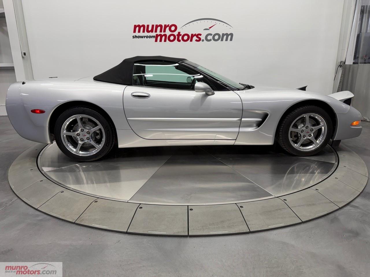 2002 Chevrolet Corvette 2dr Convertible Photo