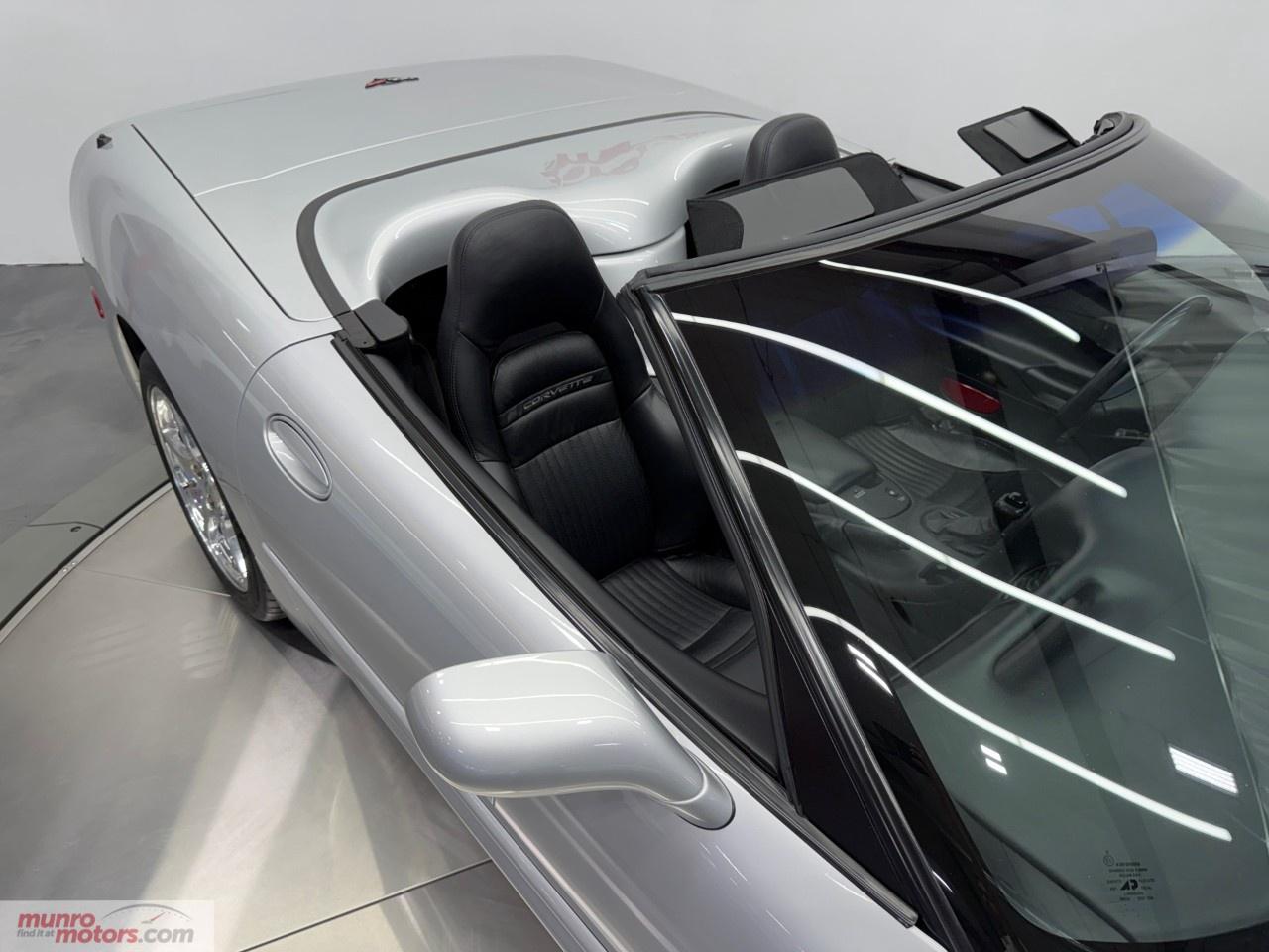 2002 Chevrolet Corvette 2dr Convertible Photo