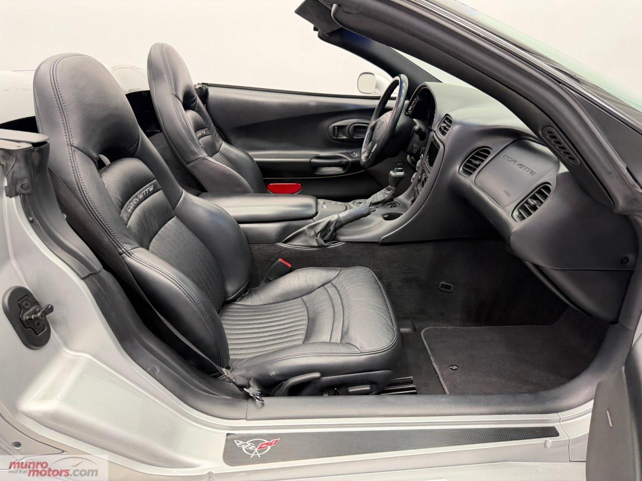 2002 Chevrolet Corvette 2dr Convertible Photo