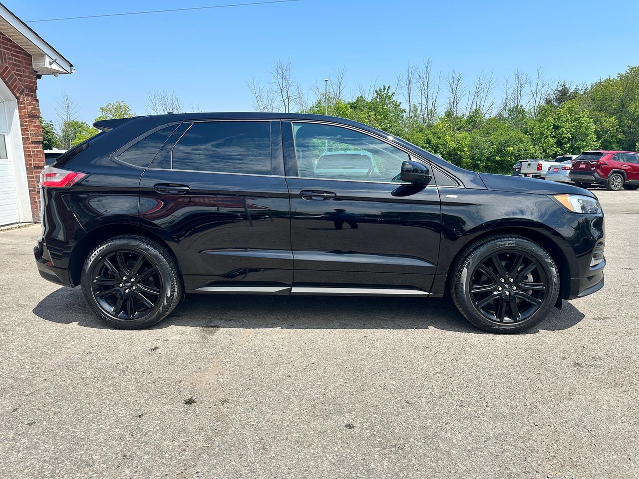 2021 Ford Edge ST-Line AWD HTD-Leather Panoroof NAV XM RemStart Photo
