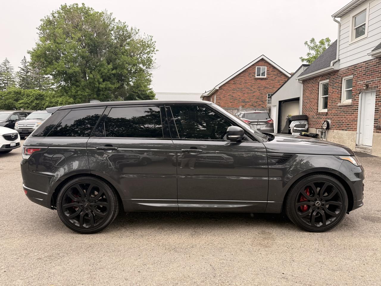 2017 Land Rover Range Rover Sport Autobiography | Clean CARFAX Photo