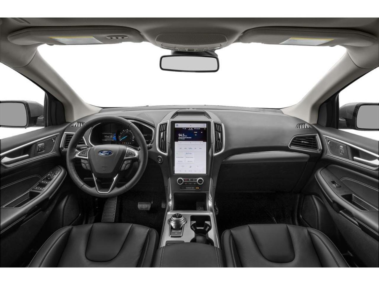 2022 Ford Edge Titanium Photo4