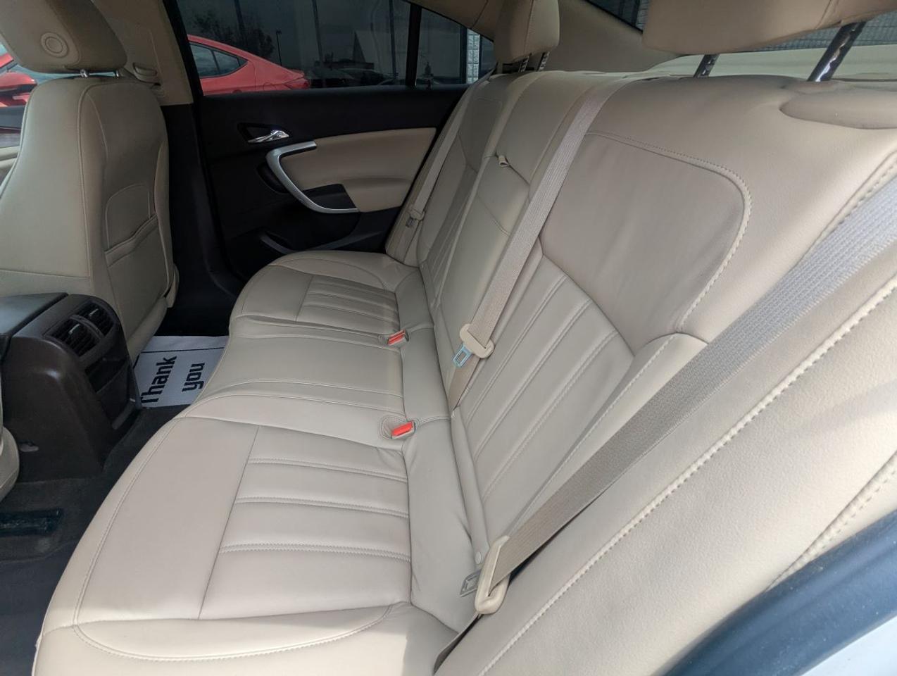 2017 Buick Regal Premium I WITH LEATHER/SUNROOF/NAVIGATION!! Photo
