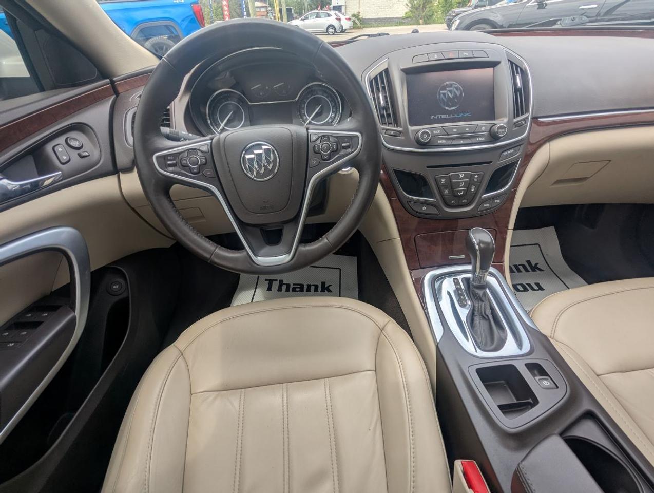 2017 Buick Regal Premium I WITH LEATHER/SUNROOF/NAVIGATION!! Photo