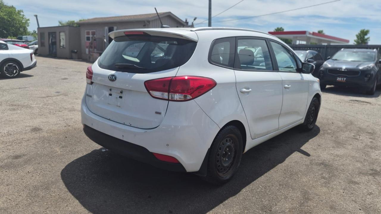 2015 Kia Rondo LX, WELL MAINTAINED, WINTER TIRES, CERTIFIED Photo