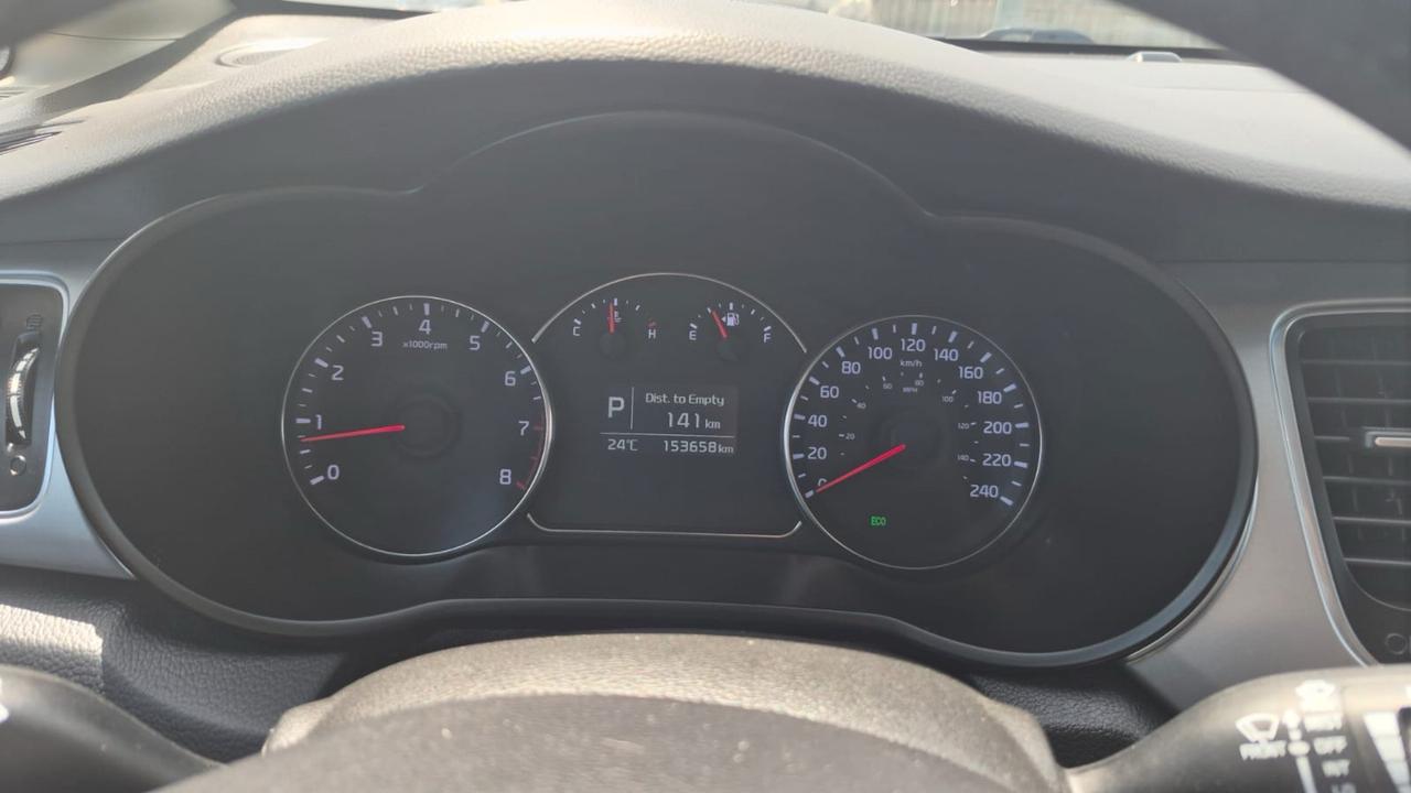 2015 Kia Rondo LX, WELL MAINTAINED, WINTER TIRES, CERTIFIED Photo