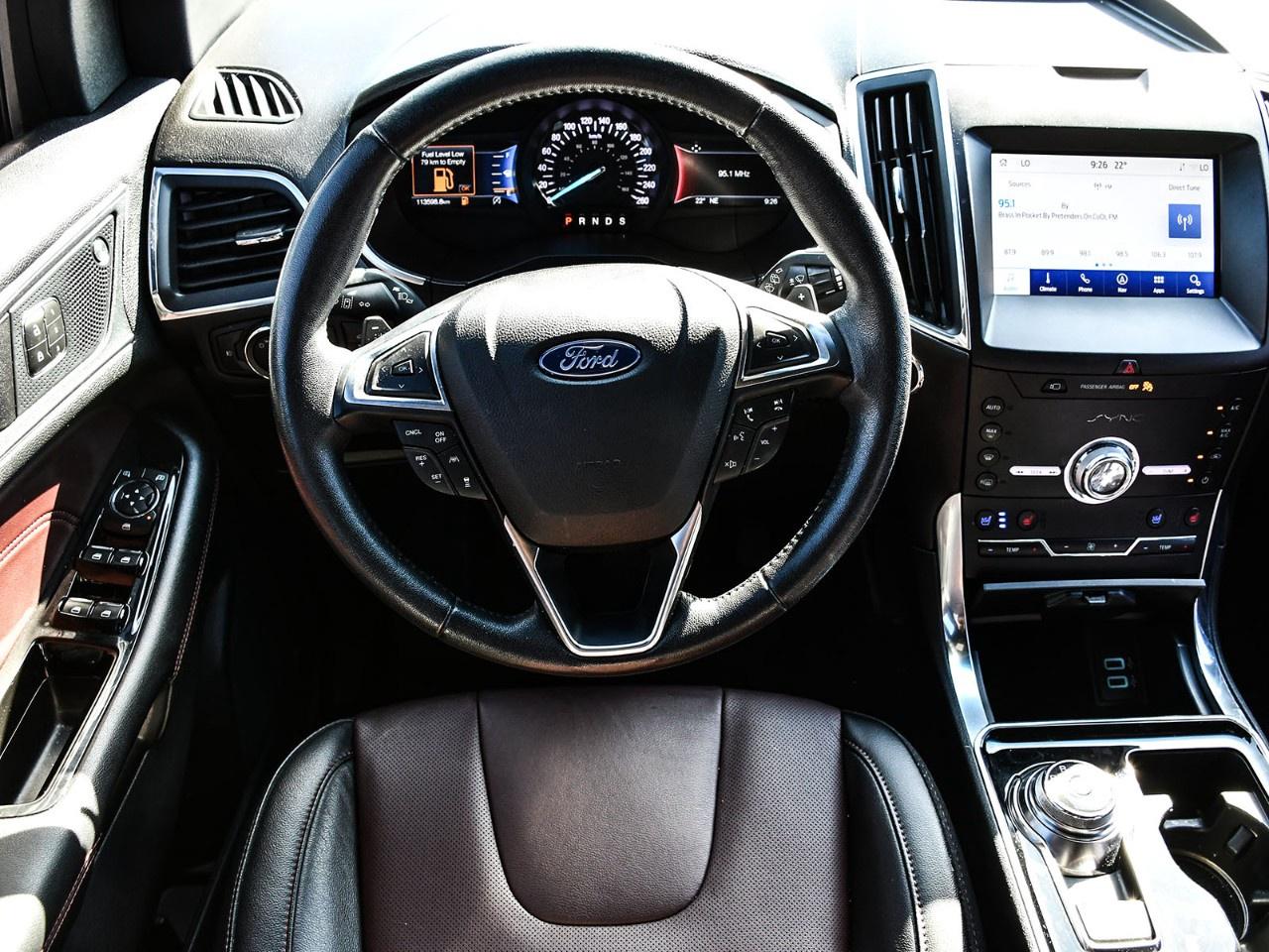 2020 Ford Edge Titanium AWD Photo