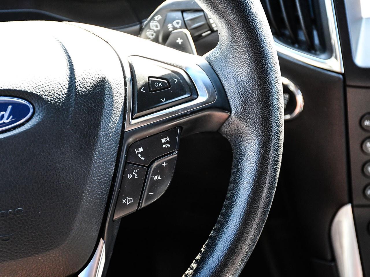 2020 Ford Edge Titanium AWD Photo
