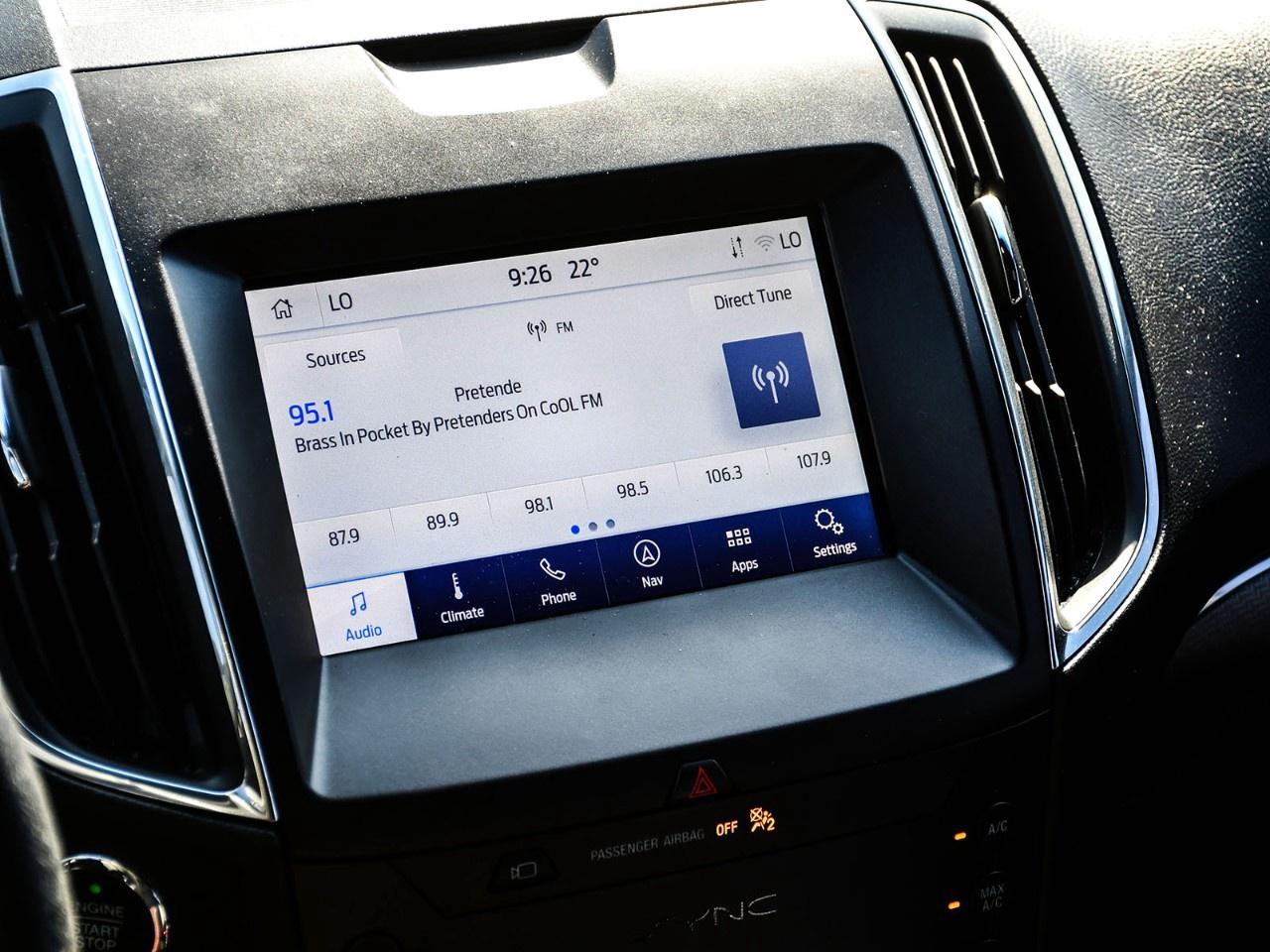 2020 Ford Edge Titanium AWD Photo