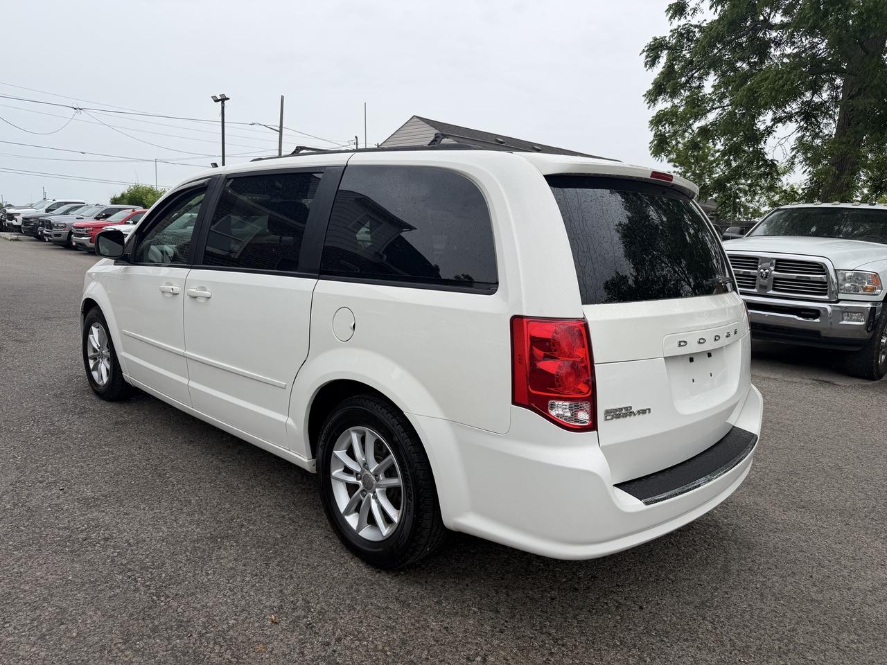 2013 Dodge Grand Caravan SXT | Clean CARFAX Photo