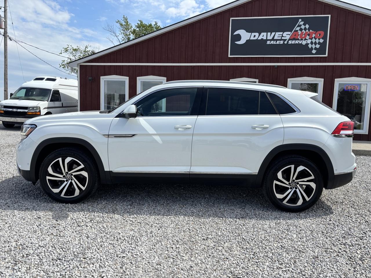 2021 Volkswagen Atlas Cross Sport Highline ~Exec. Line~ Photo