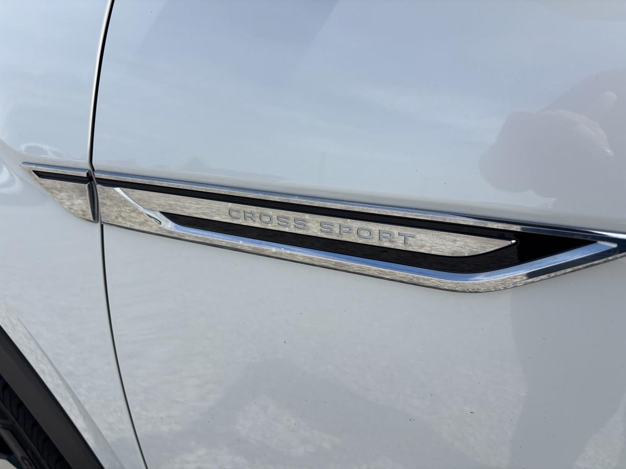 2021 Volkswagen Atlas Cross Sport Highline ~Exec. Line~ Photo