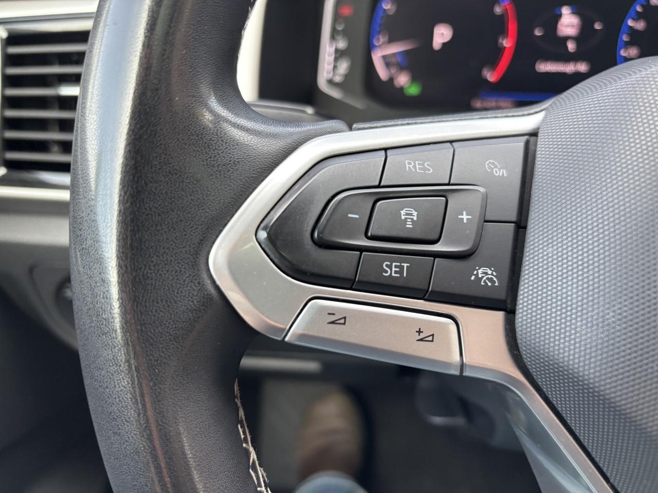 2021 Volkswagen Atlas Cross Sport Highline ~Exec. Line~ Photo