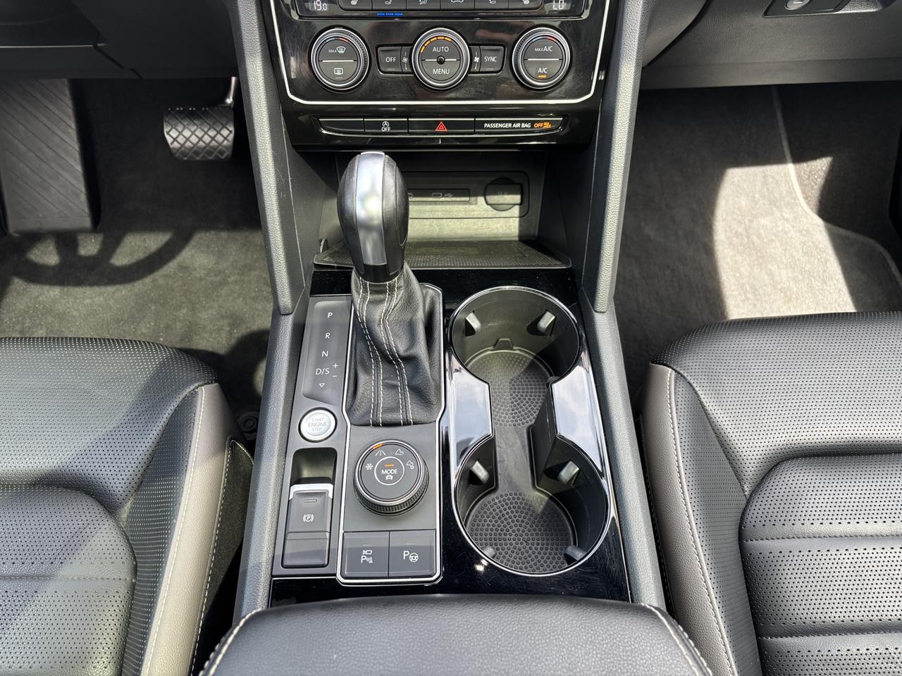 2021 Volkswagen Atlas Cross Sport Highline ~Exec. Line~ Photo