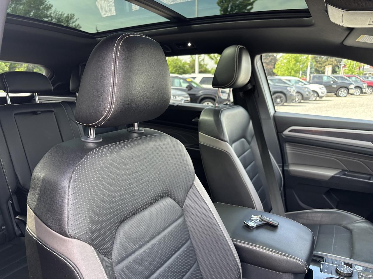 2021 Volkswagen Atlas Cross Sport Highline ~Exec. Line~ Photo
