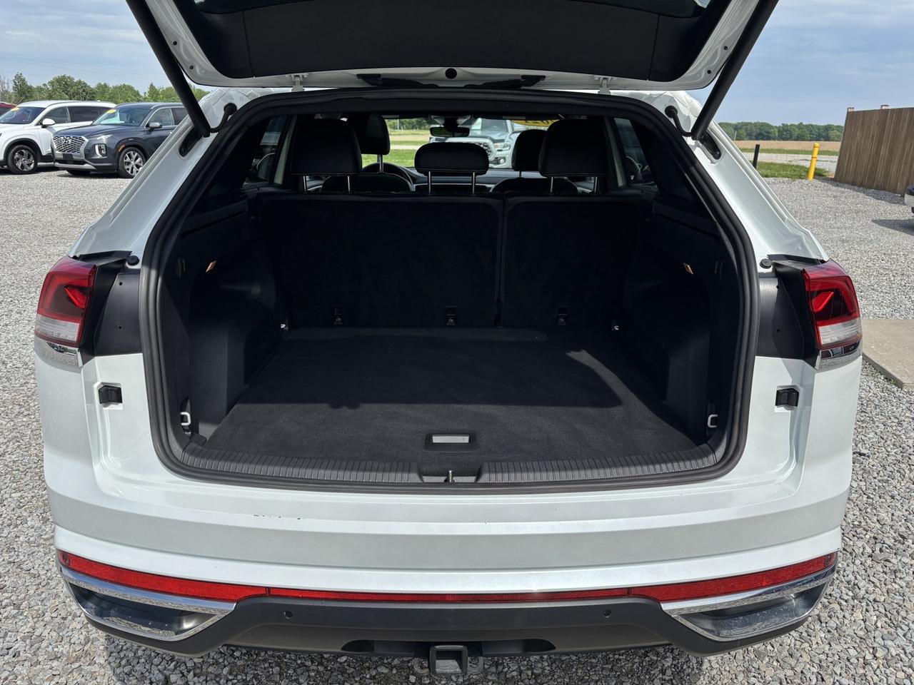 2021 Volkswagen Atlas Cross Sport Highline ~Exec. Line~ Photo