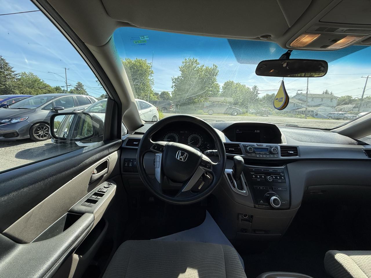2011 Honda Odyssey EX Photo