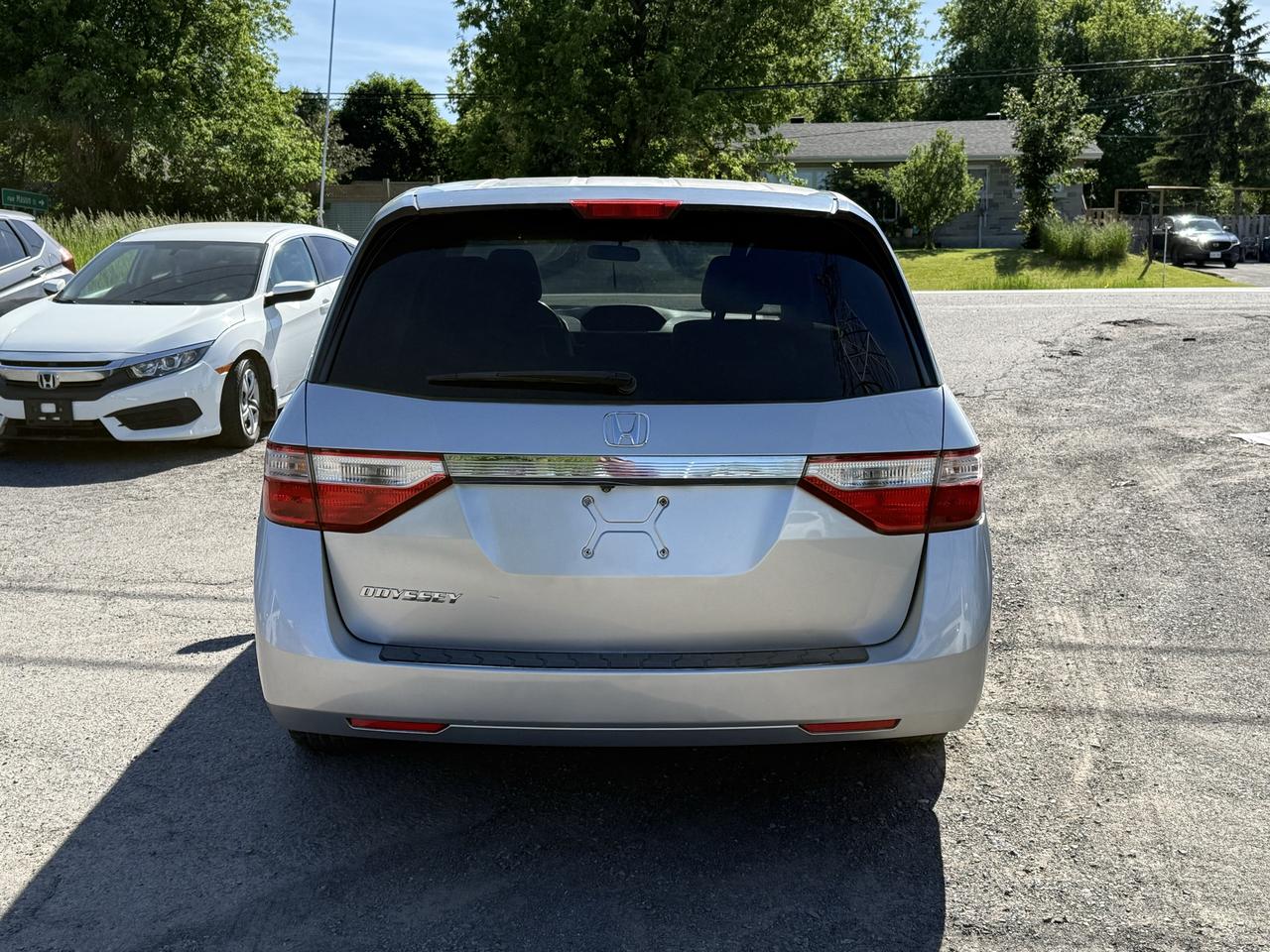 2011 Honda Odyssey EX Photo3