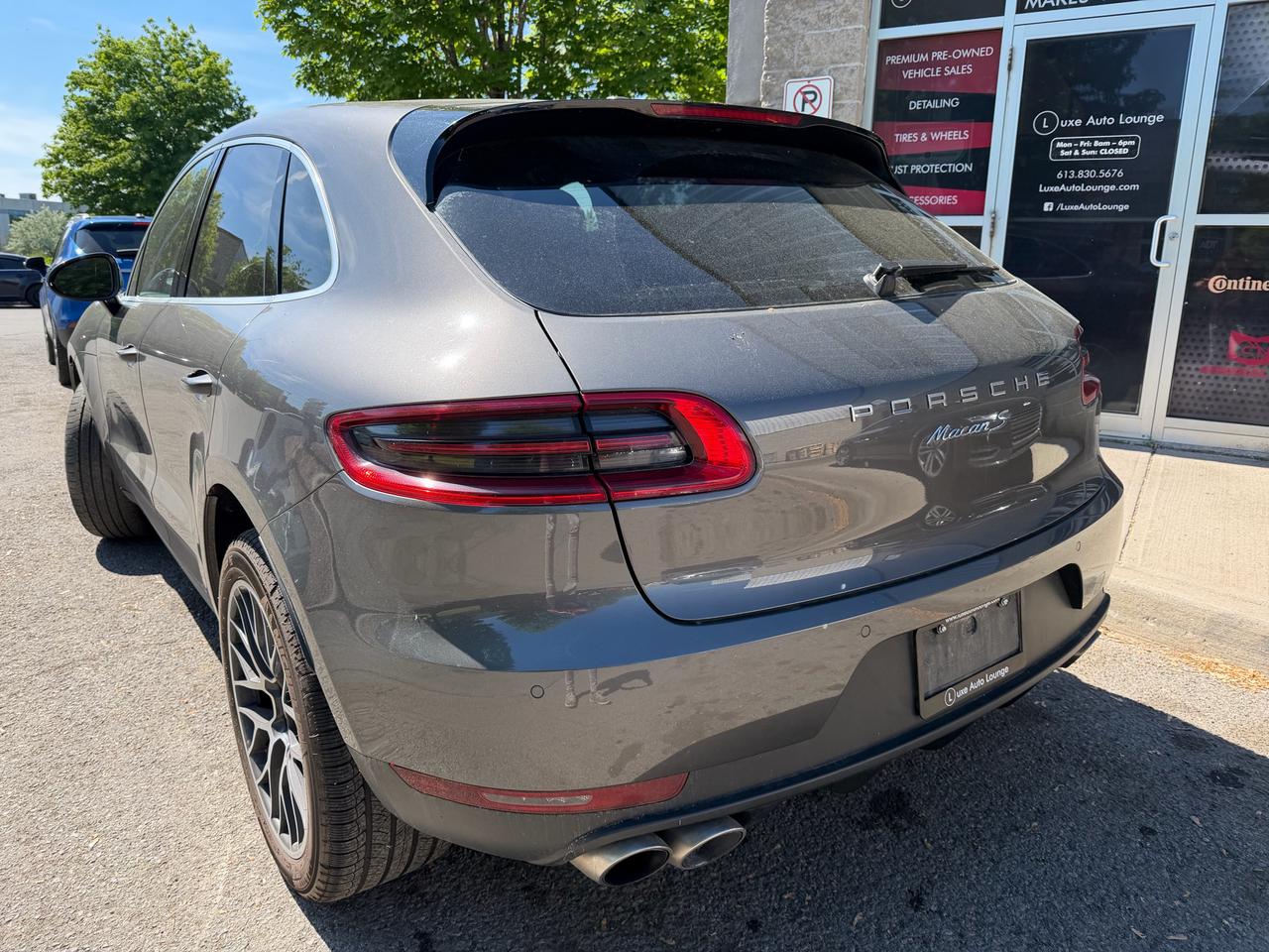 2016 Porsche Macan S AWD!! BOSE AUDIO, CARPLAY, 14-WAY POWER SEATS! Photo
