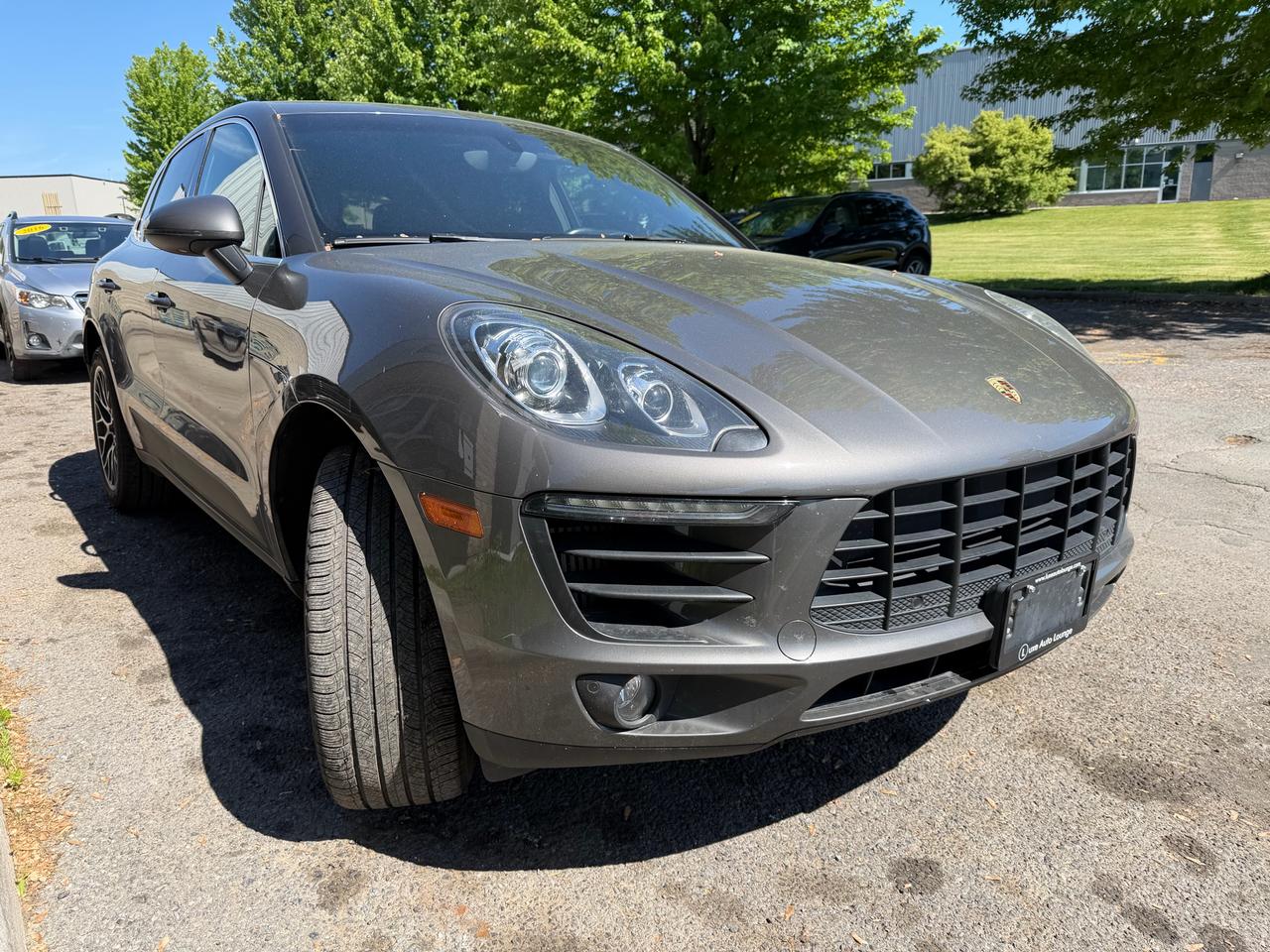 2016 Porsche Macan S AWD!! BOSE AUDIO, CARPLAY, 14-WAY POWER SEATS! Photo