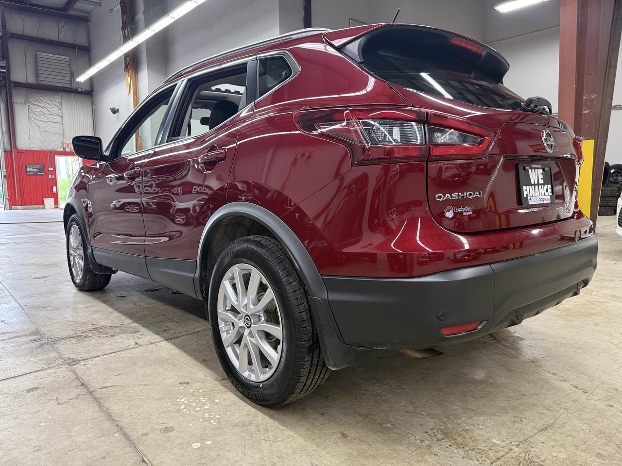 2021 Nissan Qashqai SV Photo3
