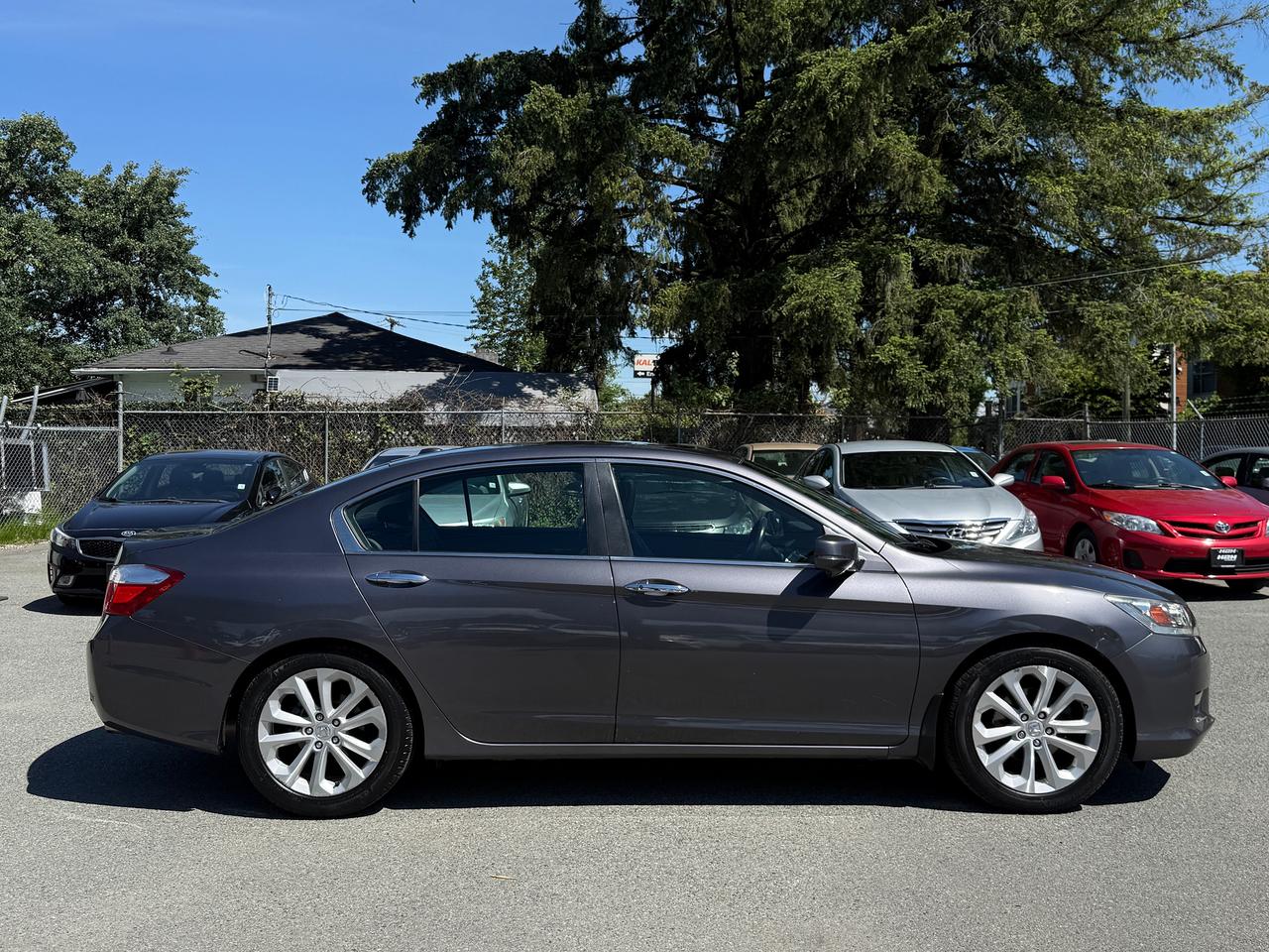 2015 Honda Accord FINANCING AVAILABLE Photo4