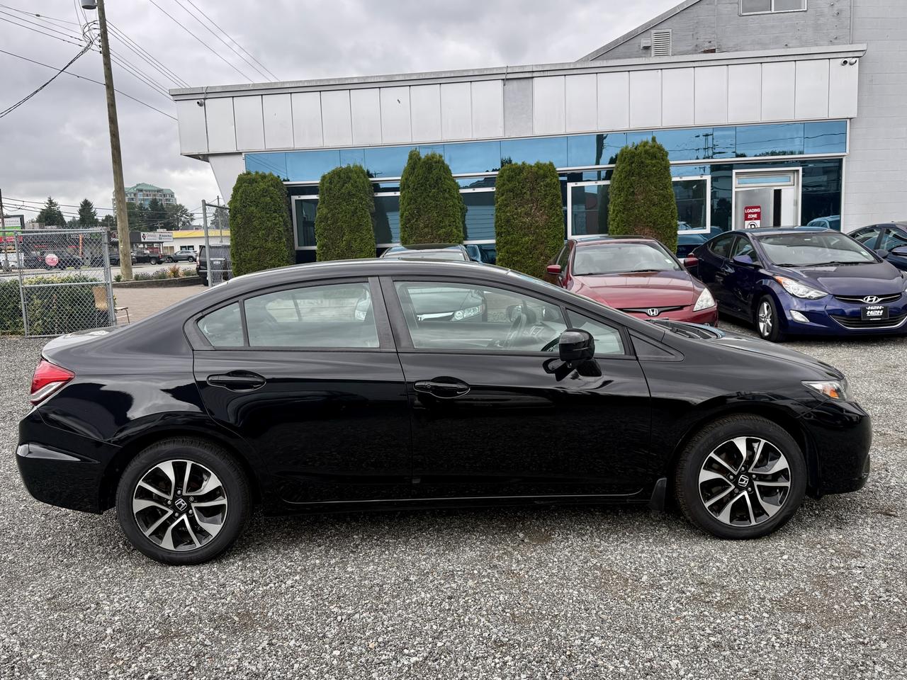 2014 Honda Civic FINANCING AVAILABLE Photo4
