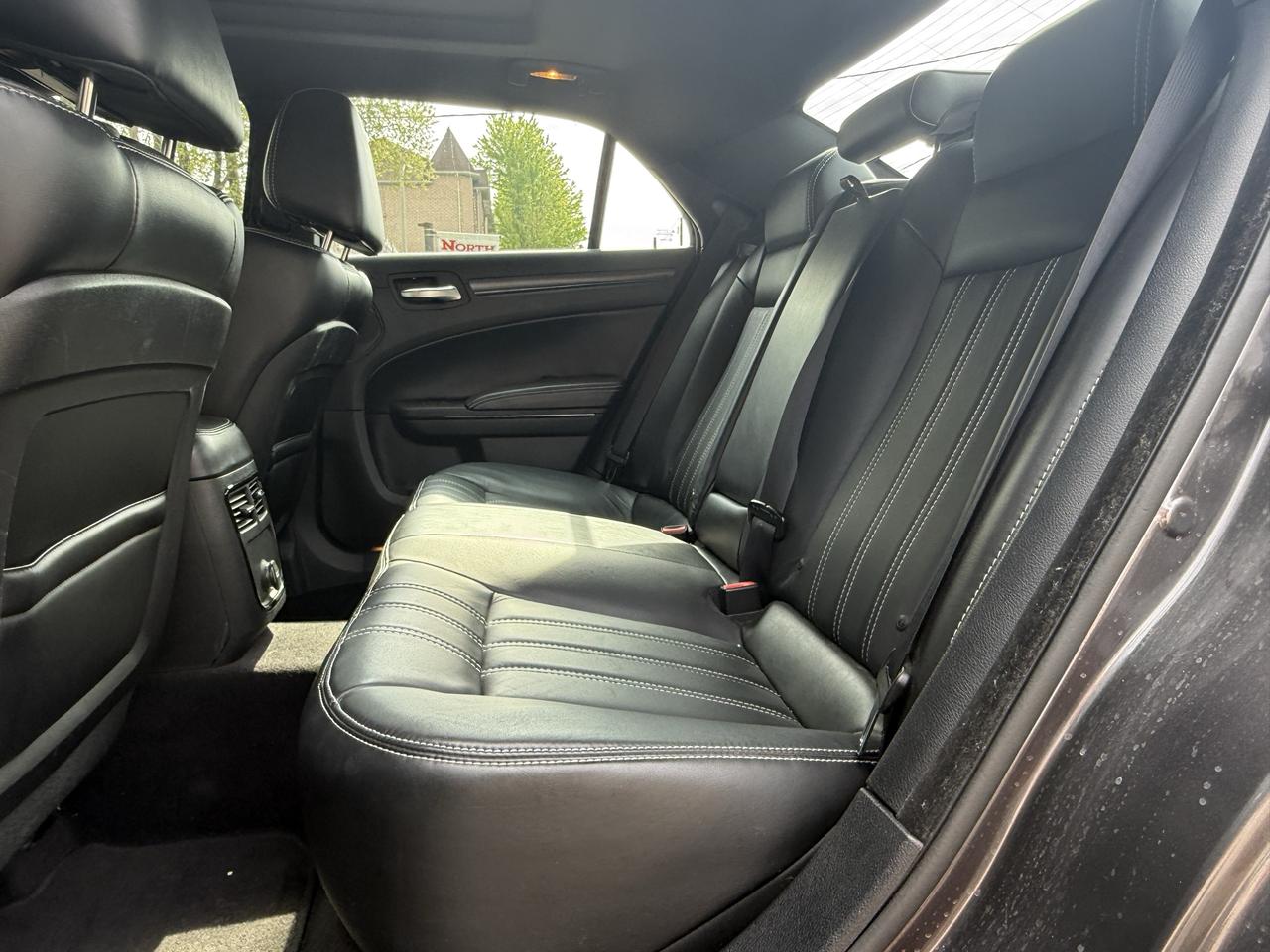 2014 Chrysler 300 300S Photo