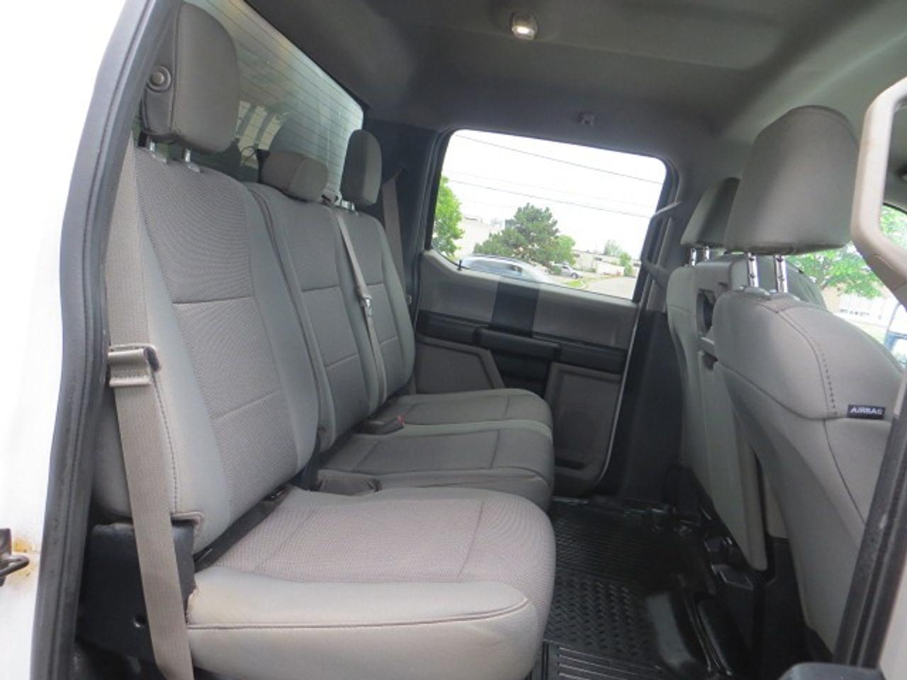 2017 Ford SUPER DUTY F-350 SRW CERTIFIED, 4X4, SUPER CREW, 8 FT BOX, LOCKING DIFF Photo