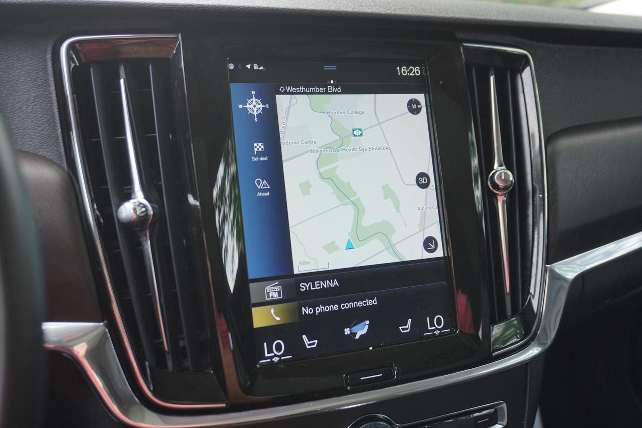 2019 Volvo V90 ONE OWNER / LUXURY / ADVENTURE / PRACTICALITY Photo