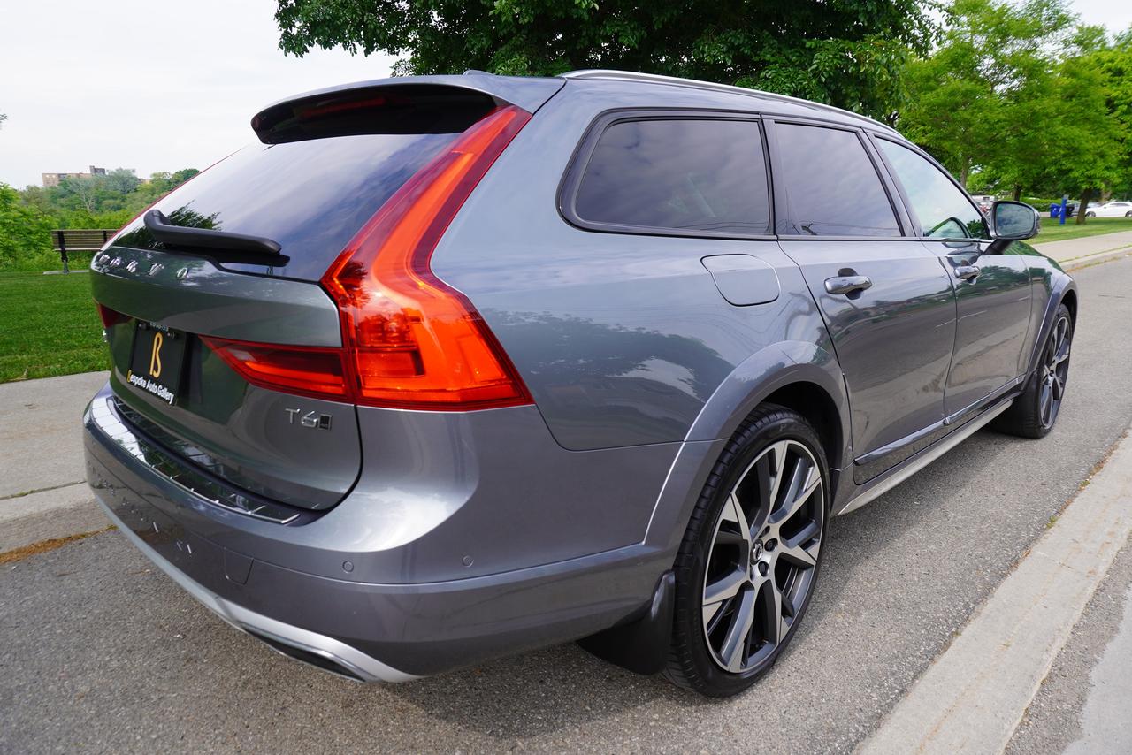 2019 Volvo V90 ONE OWNER / LUXURY / ADVENTURE / PRACTICALITY Photo