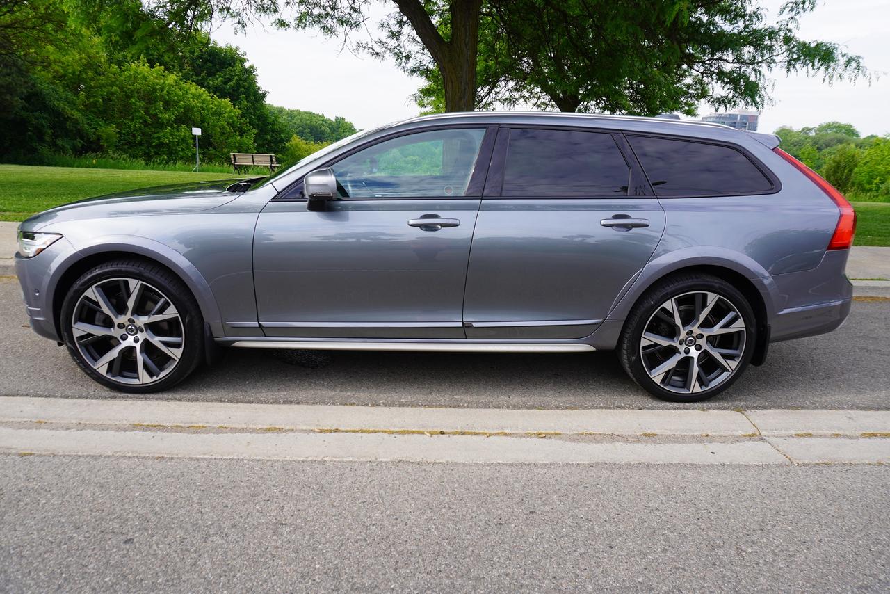 2019 Volvo V90 ONE OWNER / LUXURY / ADVENTURE / PRACTICALITY Photo