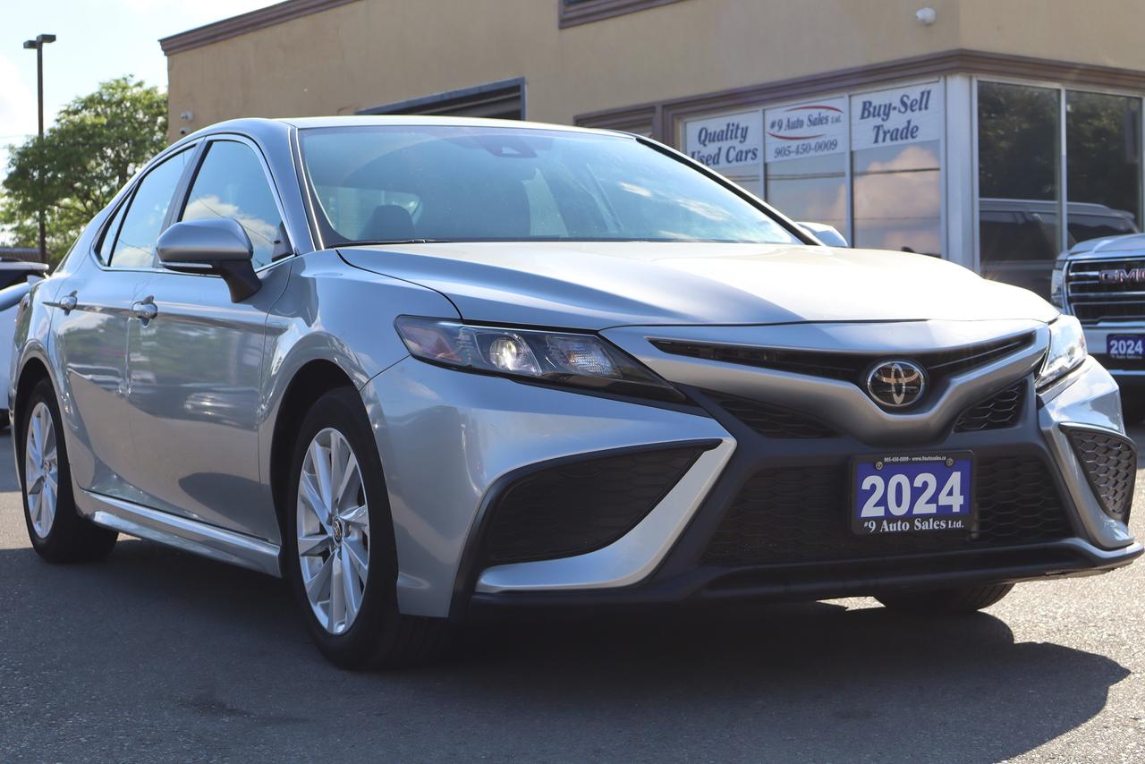 2024 Toyota Camry SE Auto Photo