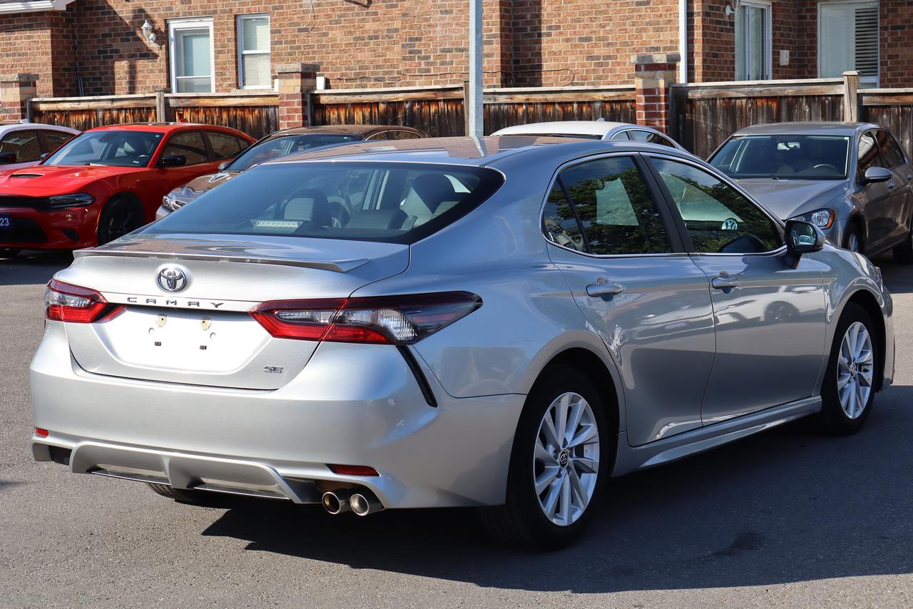 2024 Toyota Camry SE Auto Photo