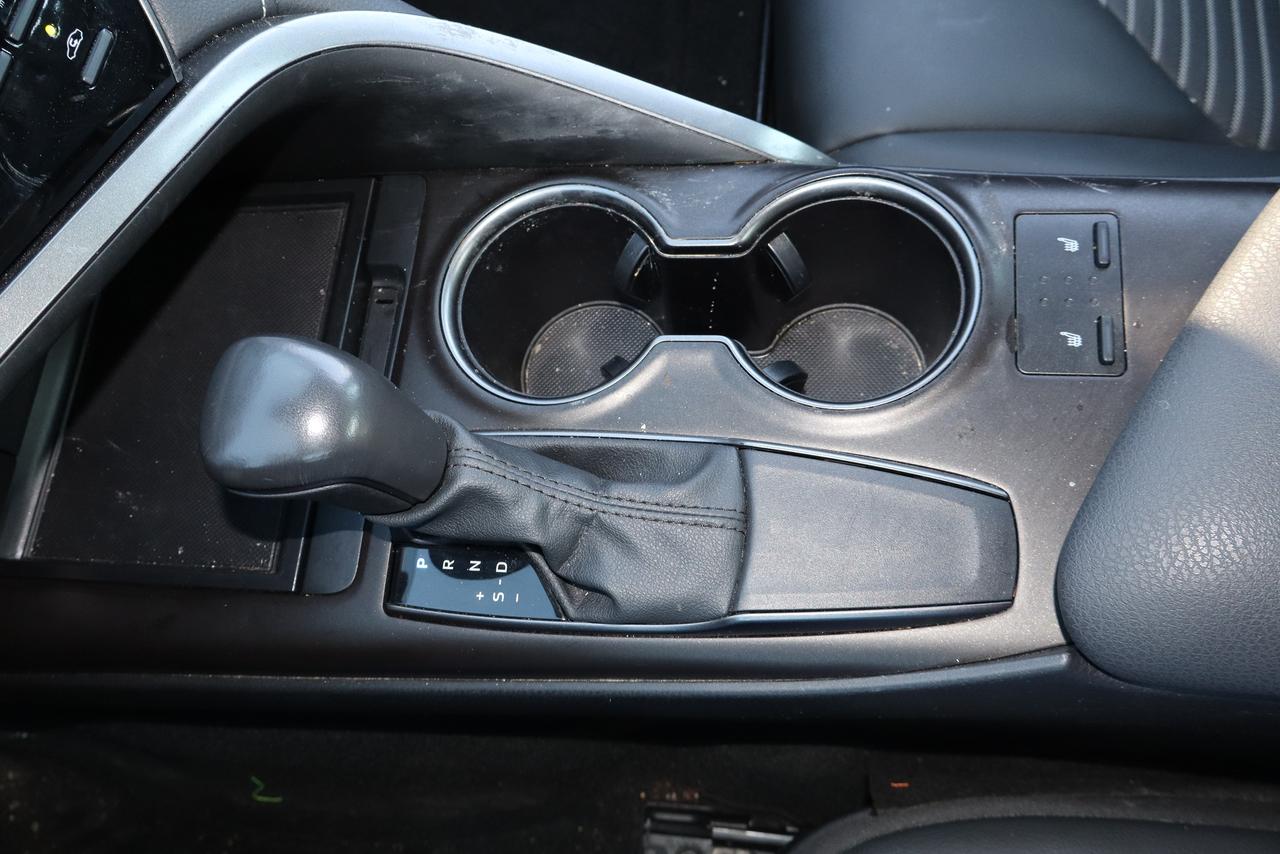 2024 Toyota Camry SE Auto Photo