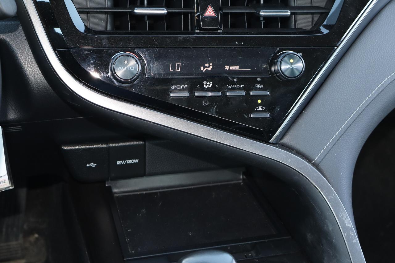 2024 Toyota Camry SE Auto Photo